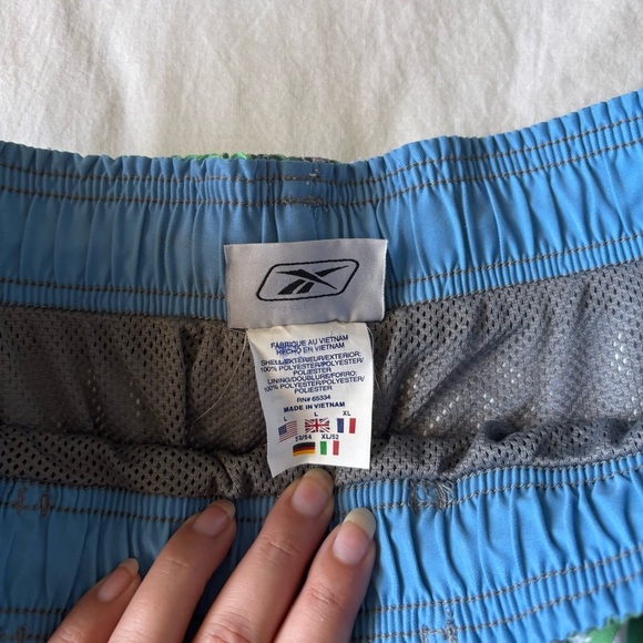 Reebok Green and Blue Patterned Swim Trunk Shorts Mesh Inside Size L - Picture 4 of 7